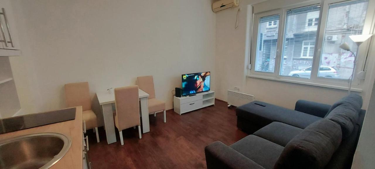 Zeleni Venac Studio & Apartment Beograd Bagian luar foto
